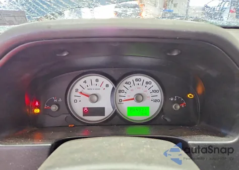 2005 Ford Escape Xlt z USA, uszkodzony, nr VIN 1FMYU93155KB03342